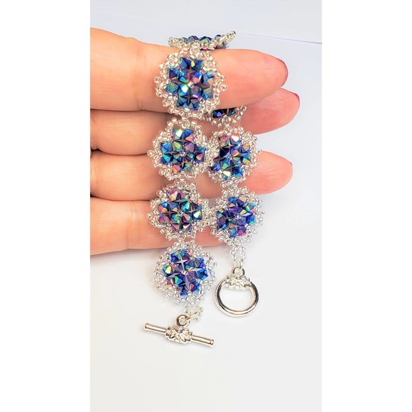 Beautiful Handmade Crystal Beaded Link Bracelet - Picture 1 of 11